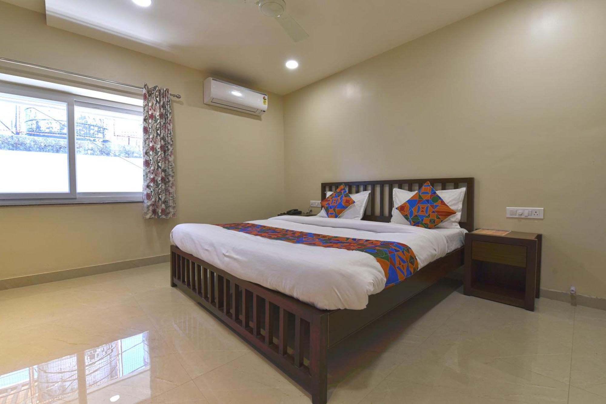 Bunglow 14, Rooms With Balcony Ábú-hegy Kültér fotó